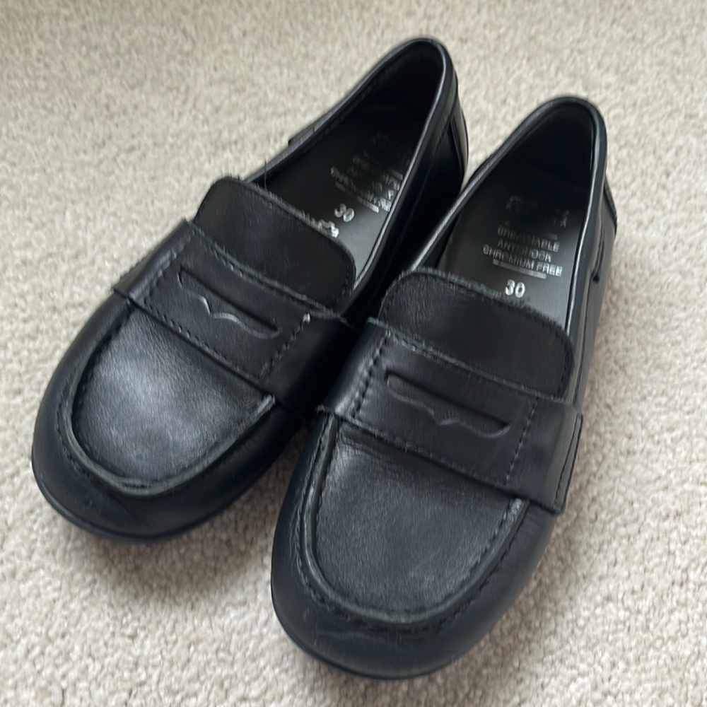 Geox Leather Penny Loafers (like-new)